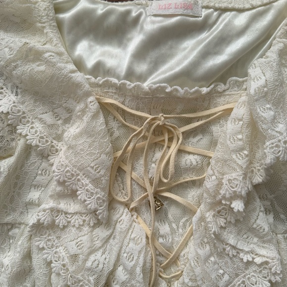 Liz Lisa White Lace Ruffle Top - Picture 2 of 3